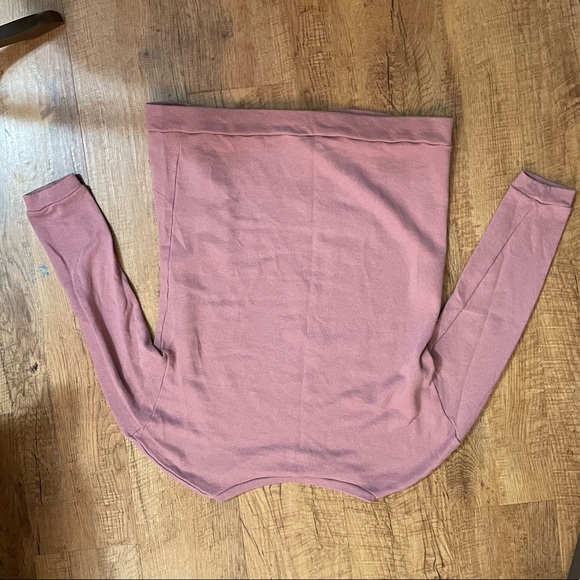 Jordann Pink Distressed Sweatshirt with graphic “always late” - Picture 12 of 13